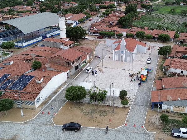Prefeitura inaugura pavimentação de 6 ruas na comunidade do Sítio Canto